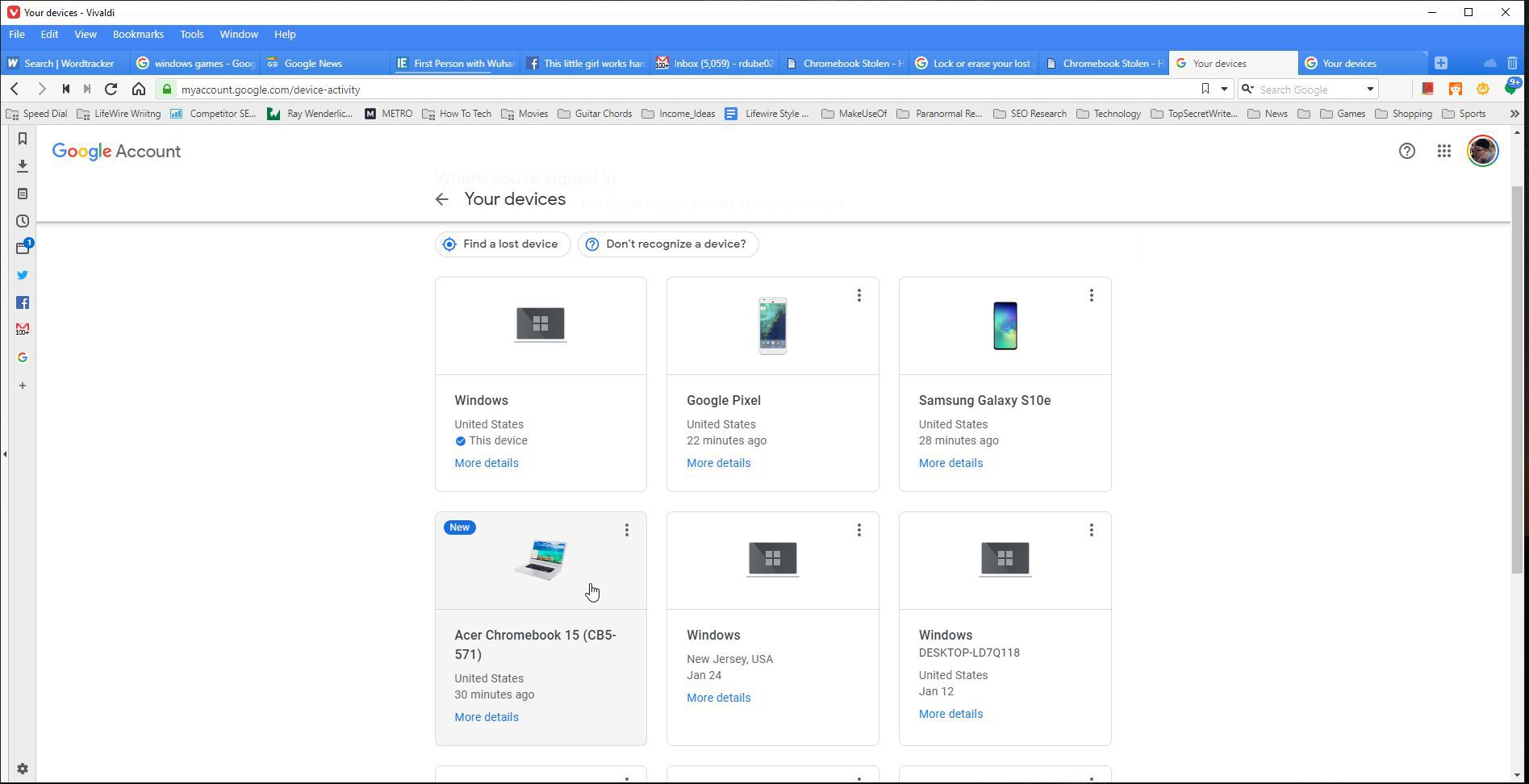Screenshot Chromebooku uvedeného v účtu Google