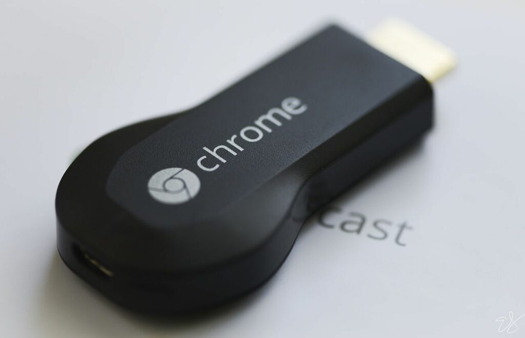 1280px Chromecast dongle 5a807e1dc6733500372a6076