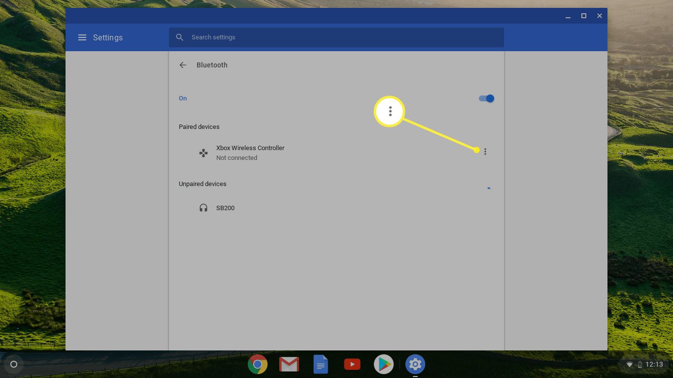 Nabídka nastavení Bluetooth v systému Chrome OS se zvýrazněnou ikonou se třemi tečkami