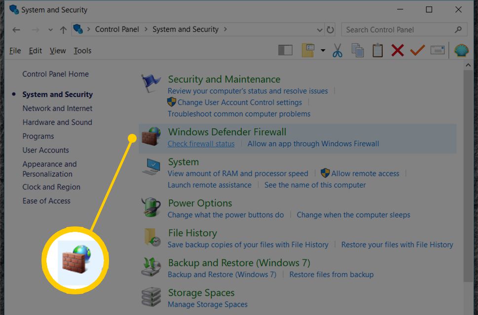 Screenshot obrazovky brány Windows Defender v panelu Systém a zabezpečení ve Windows 10