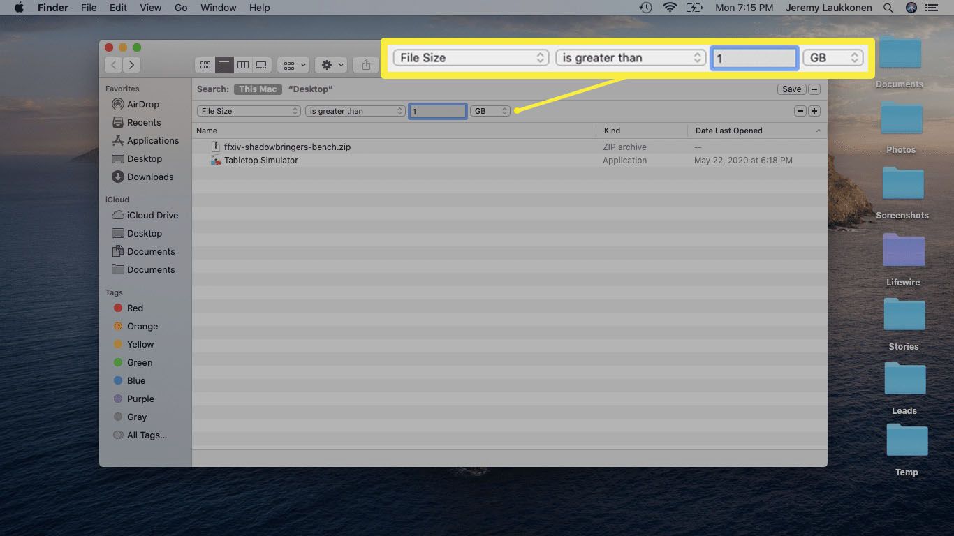 Snímek obrazovky hledání velikosti souboru Finderu v systému macOS.