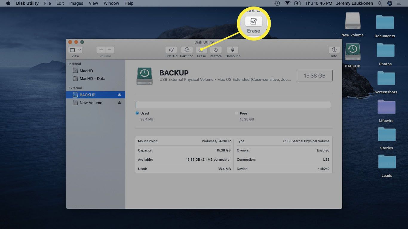 Tlačítko Vymazat zvýrazněné v aplikaci Disk Utility v systému macOS.