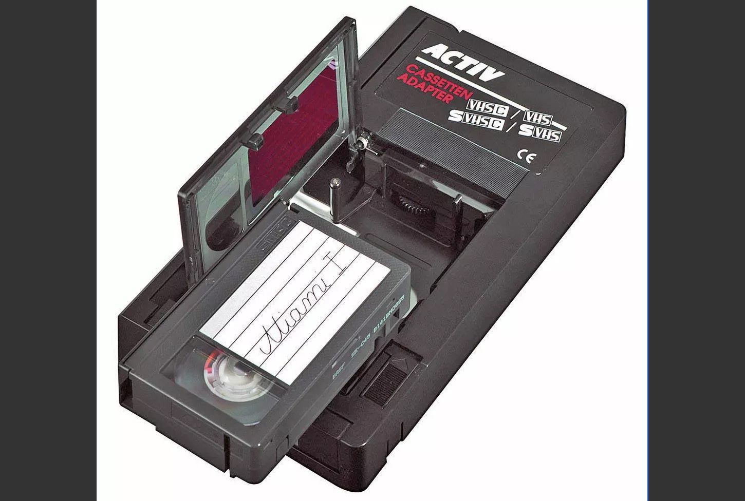 Adaptér VHS-C od společnosti Hama