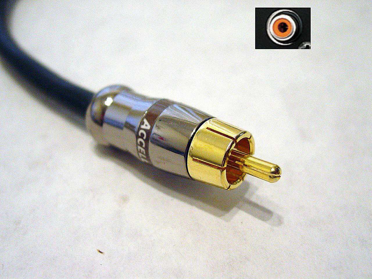 Digitální koaxiální audio kabel a připojení