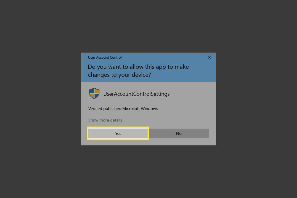 Tlačítko Ano zvýrazněné v potvrzovacím poli Řízení uživatelských účtů ve Windows 10.