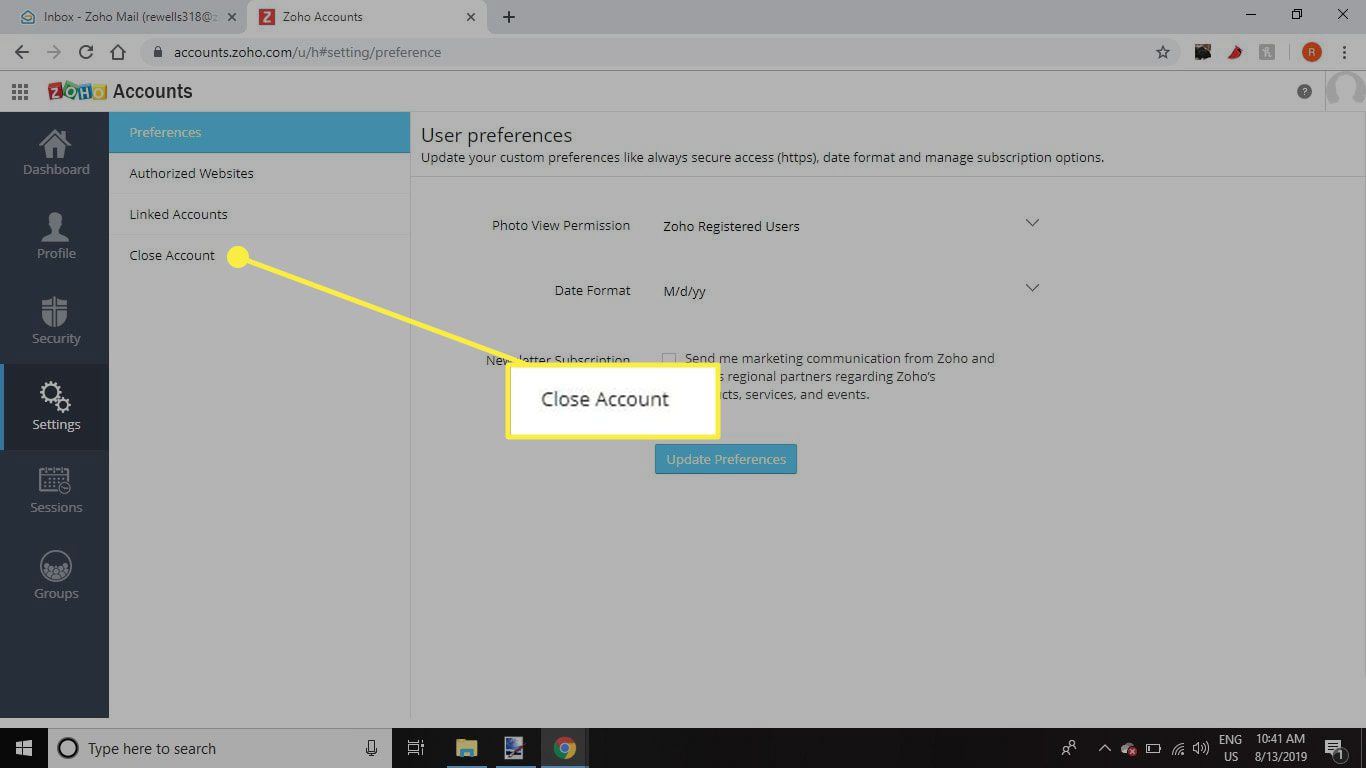 Snímek obrazovky předvoleb účtu v Zoho Mailu se zvýrazněným tlačítkem Zavřít účet