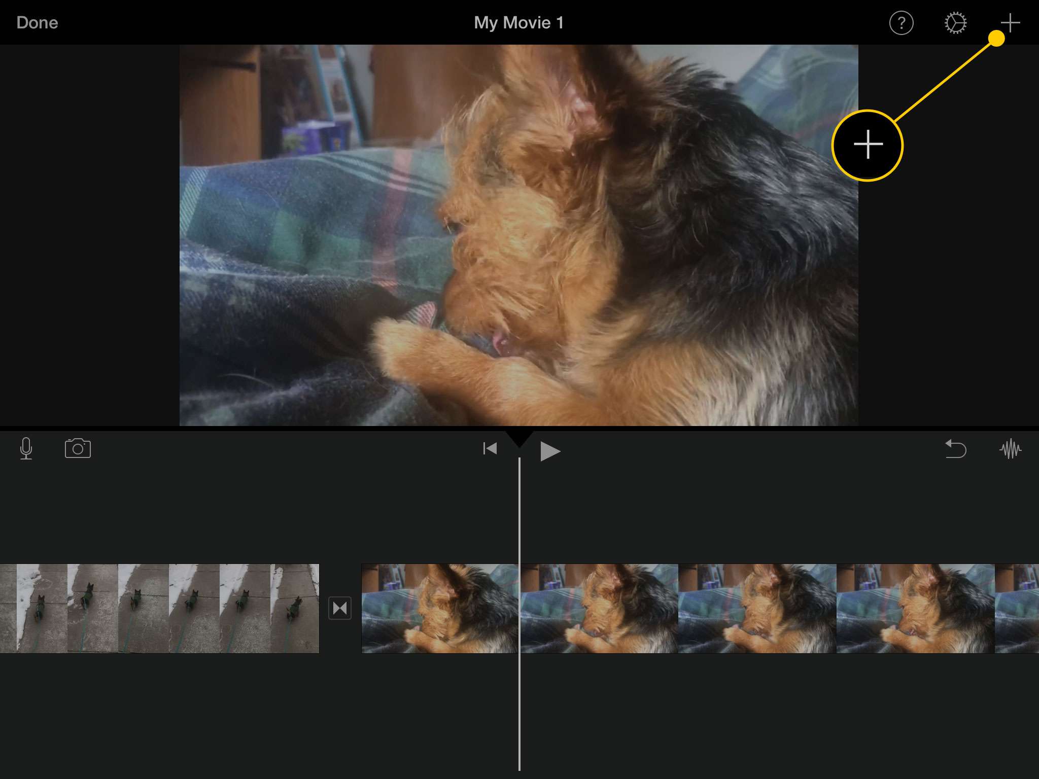 Tlačítko Přidat v iMovie pro iPad