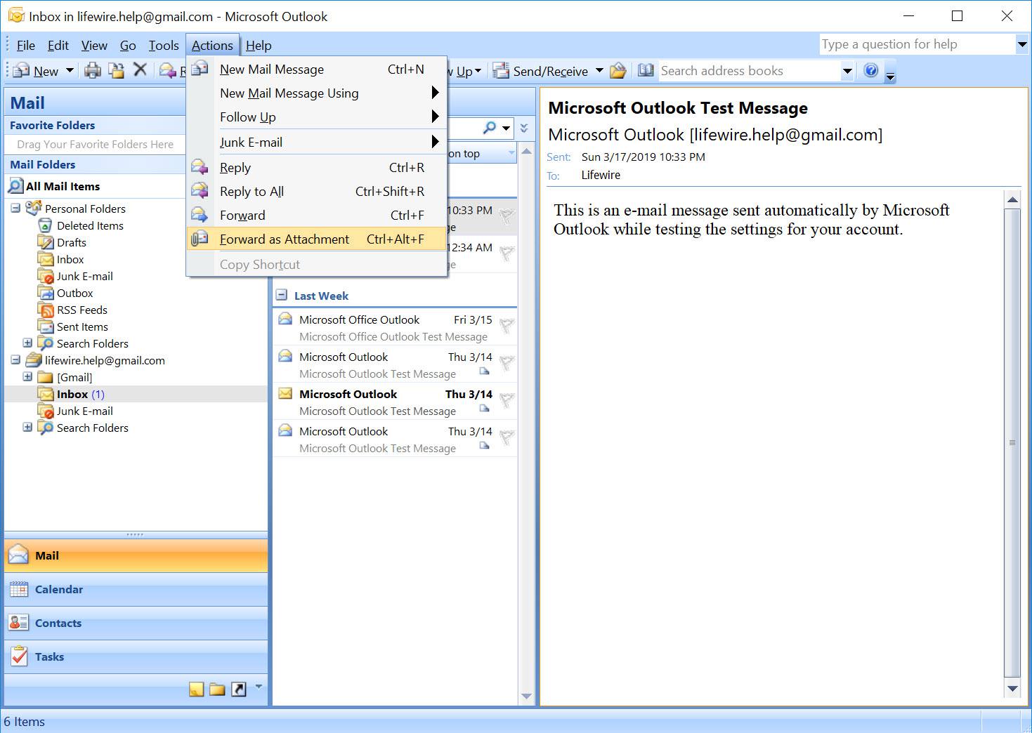 Je vybrána aplikace Outlook 2007 s nabídkou Akce a Předat jako přílohu