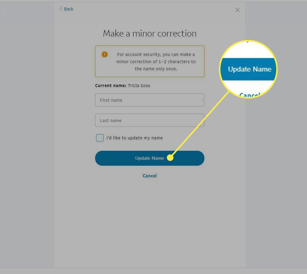 Snímek obrazovky se změnou názvu na webu PayPal se zvýrazněným tlačítkem Aktualizovat název