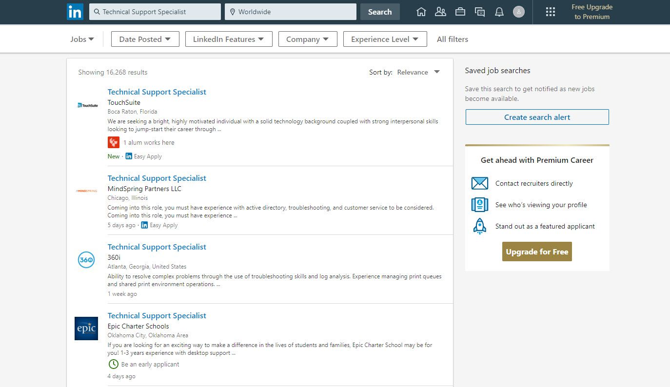 Screenshot z hledání zaměstnání pro specialistu technické podpory na LinkedIn.