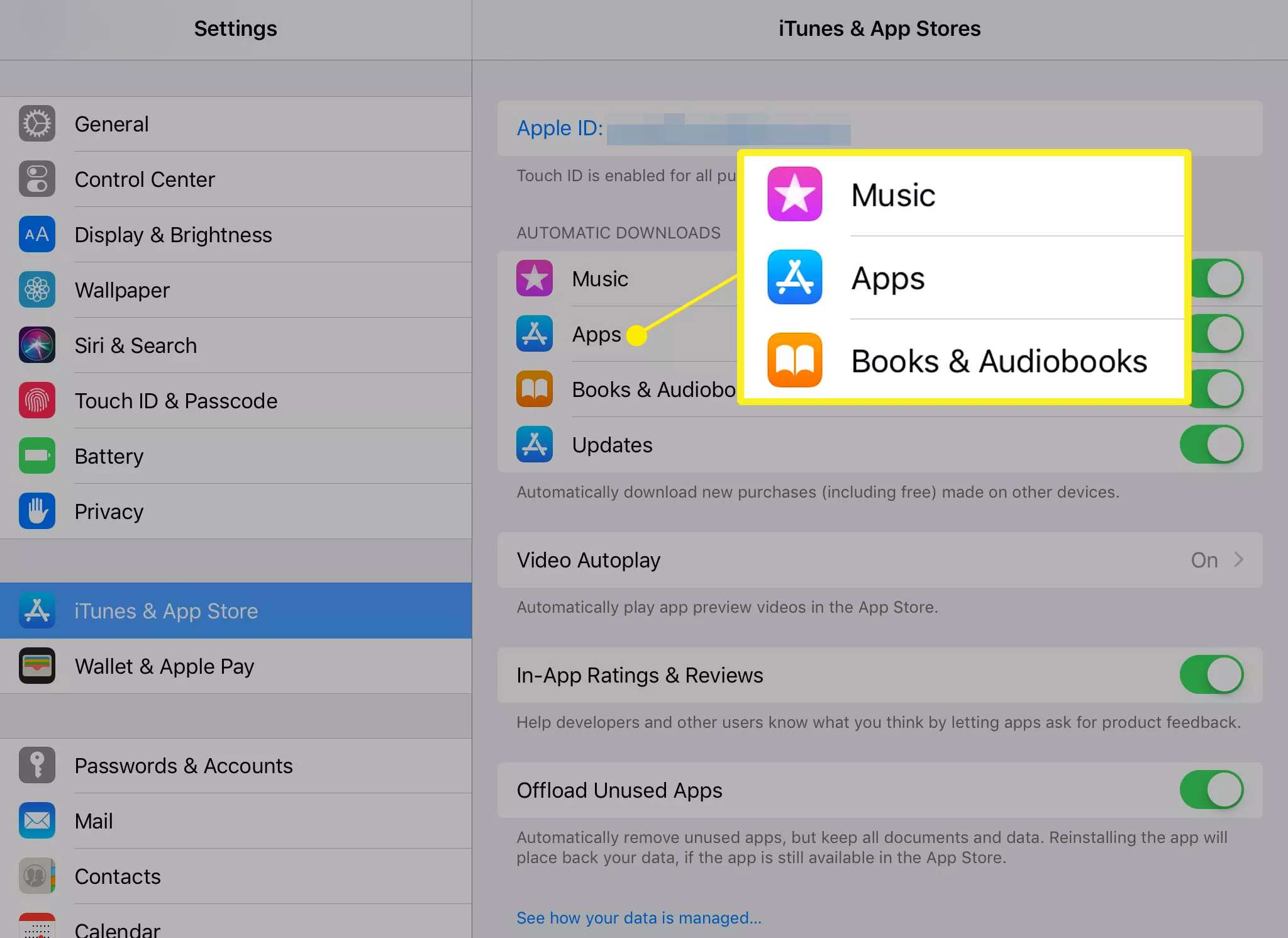 Sekce Automatické aktualizace v nastavení iPadu