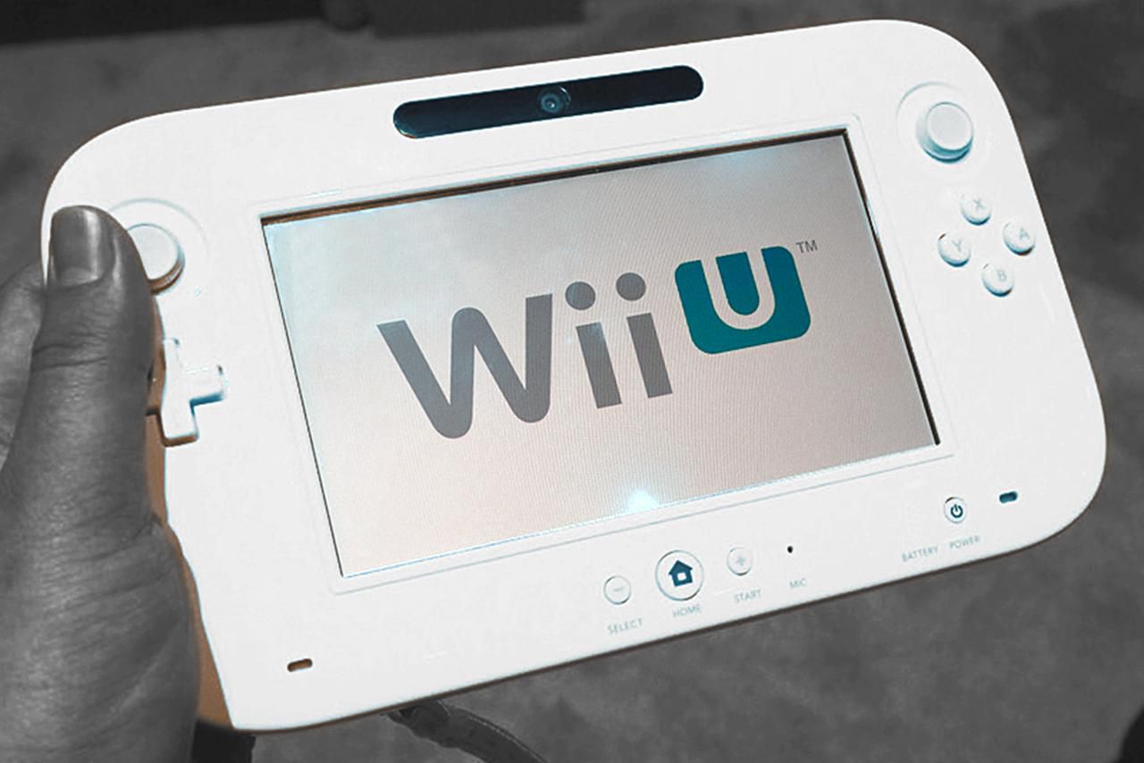 Fotografie ovladače Wii U pořízená na stánku Nintendo E3 2011.