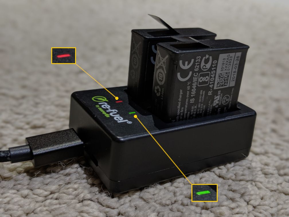 Baterie GoPro Hero 5 Black Edition se nabíjejí.