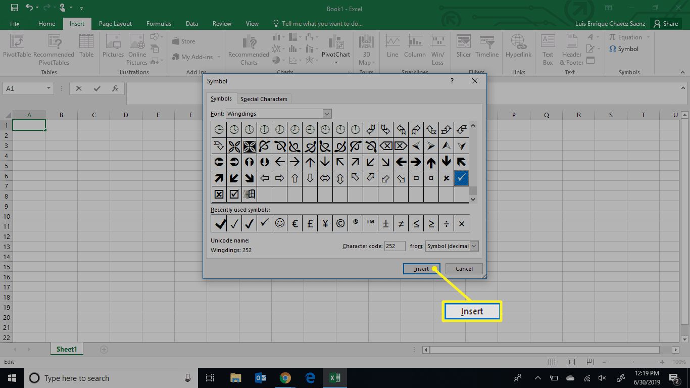 Nabídka Symbol Excel s vybranou možností Vložit