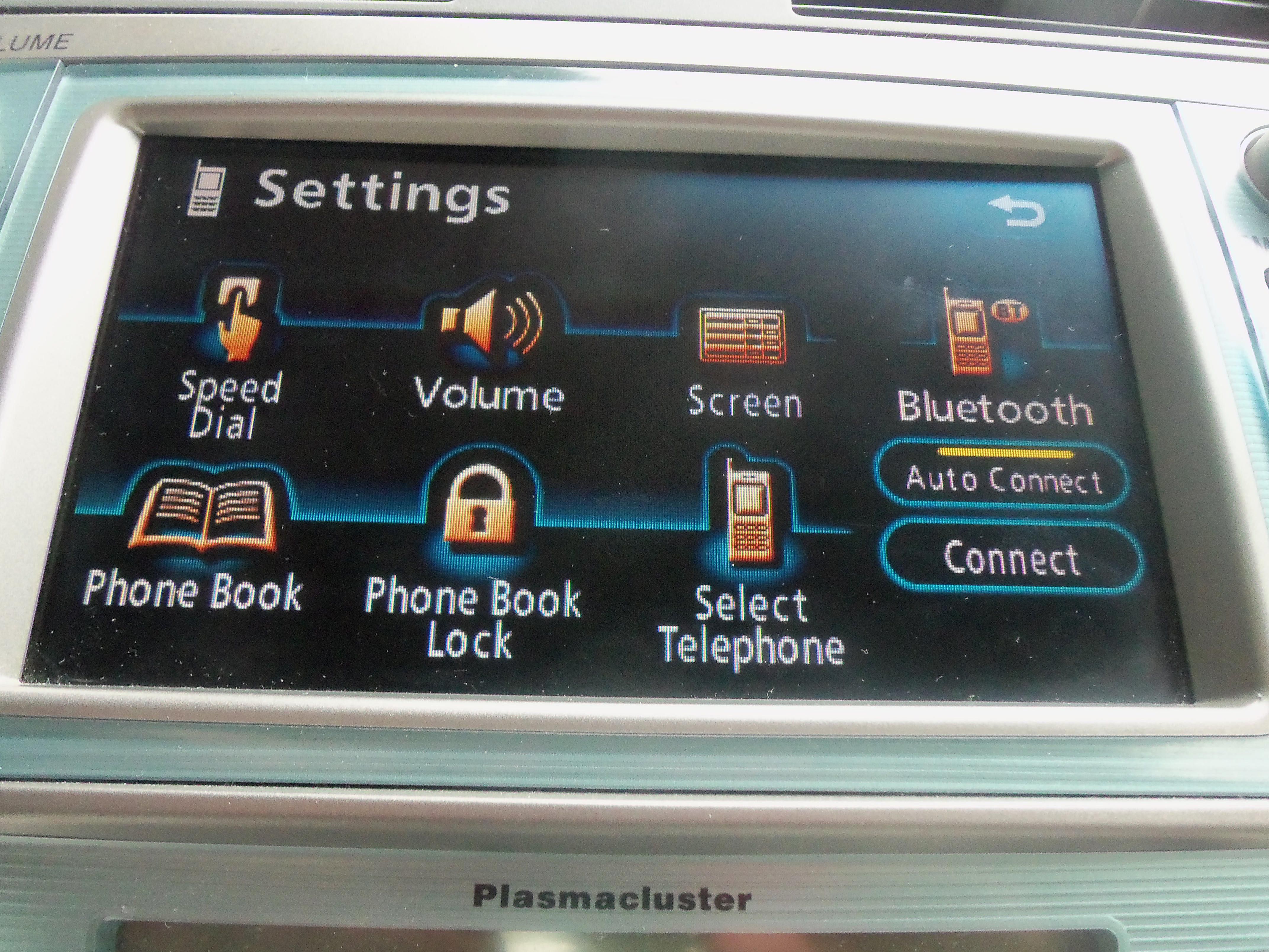 Nastavení Bluetooth mobilního telefonu Toyota Camry