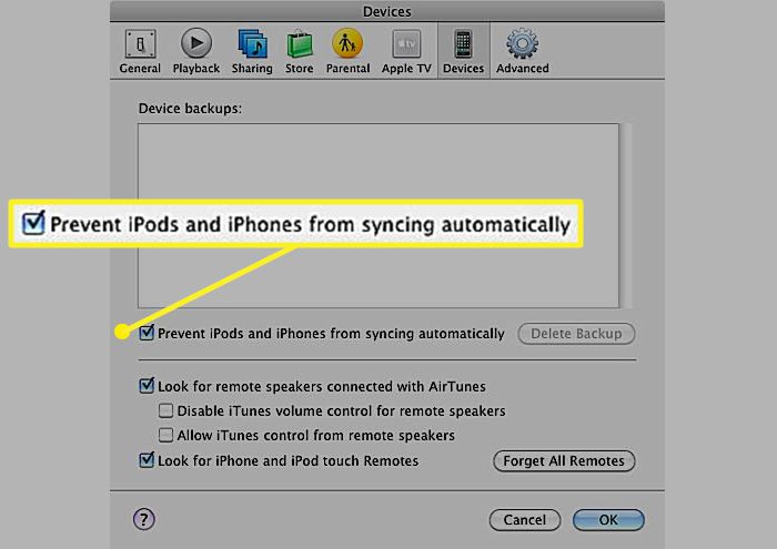 Předvolby zařízení iTunes se zaškrtnutím před Automatickou synchronizací iPodů a iPhonů