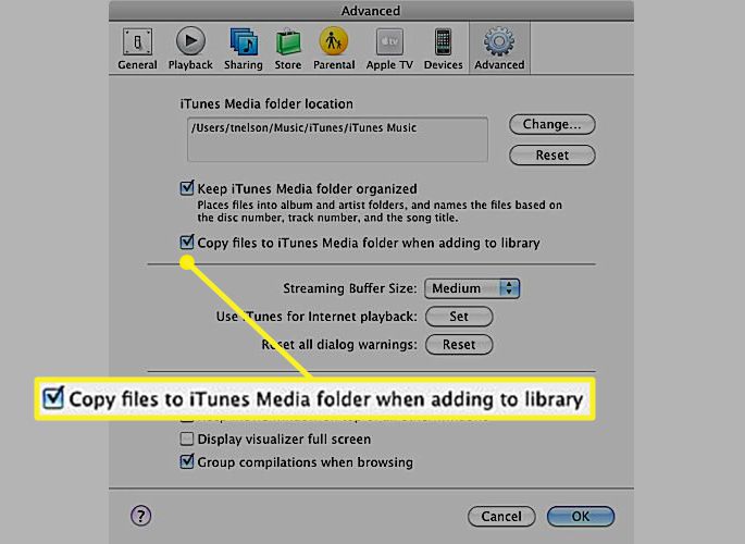 Při přidávání do knihovny zaškrtněte před Kopírovat soubory do složky iTunes Media