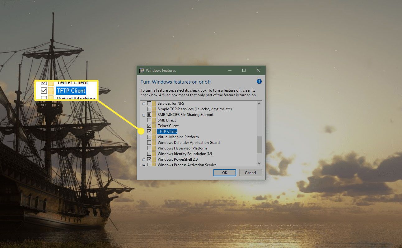 Část Funkce systému Windows v systému Windows 10 se zvýrazněnou možností Klient TFTP