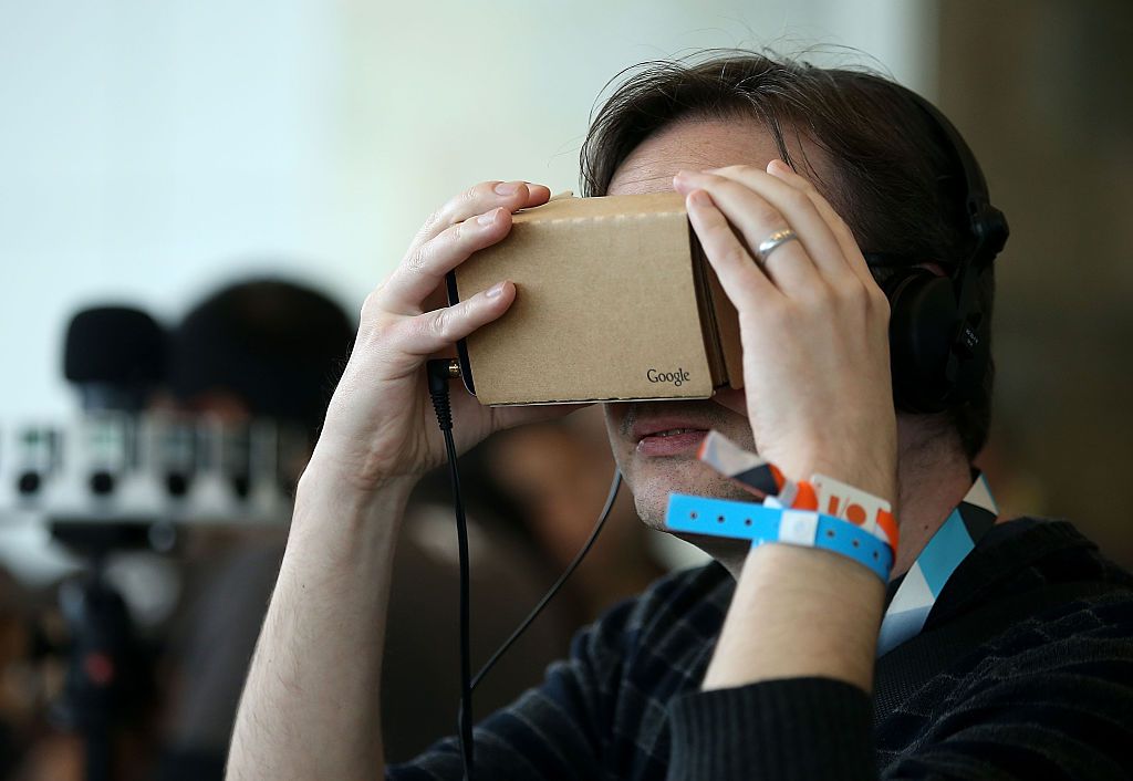 Uživatel Google Cardboard