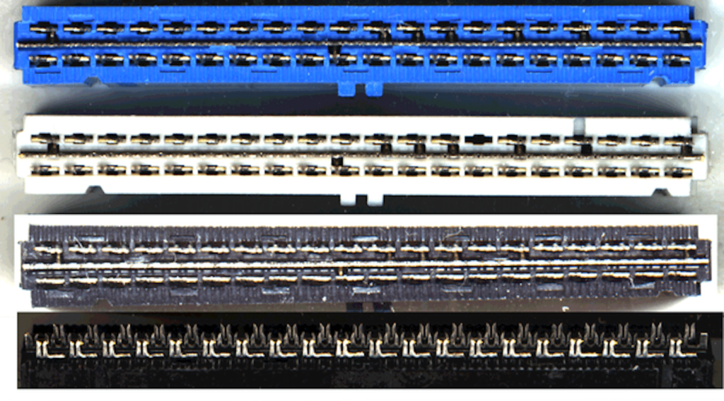 600px PATA Connectors exposed 57c2f0d43df78cc16e4c98c7