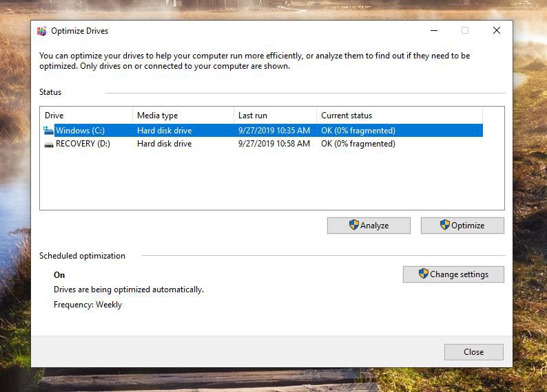 Screenshot okna Optimalizovat disky ve Windows 10