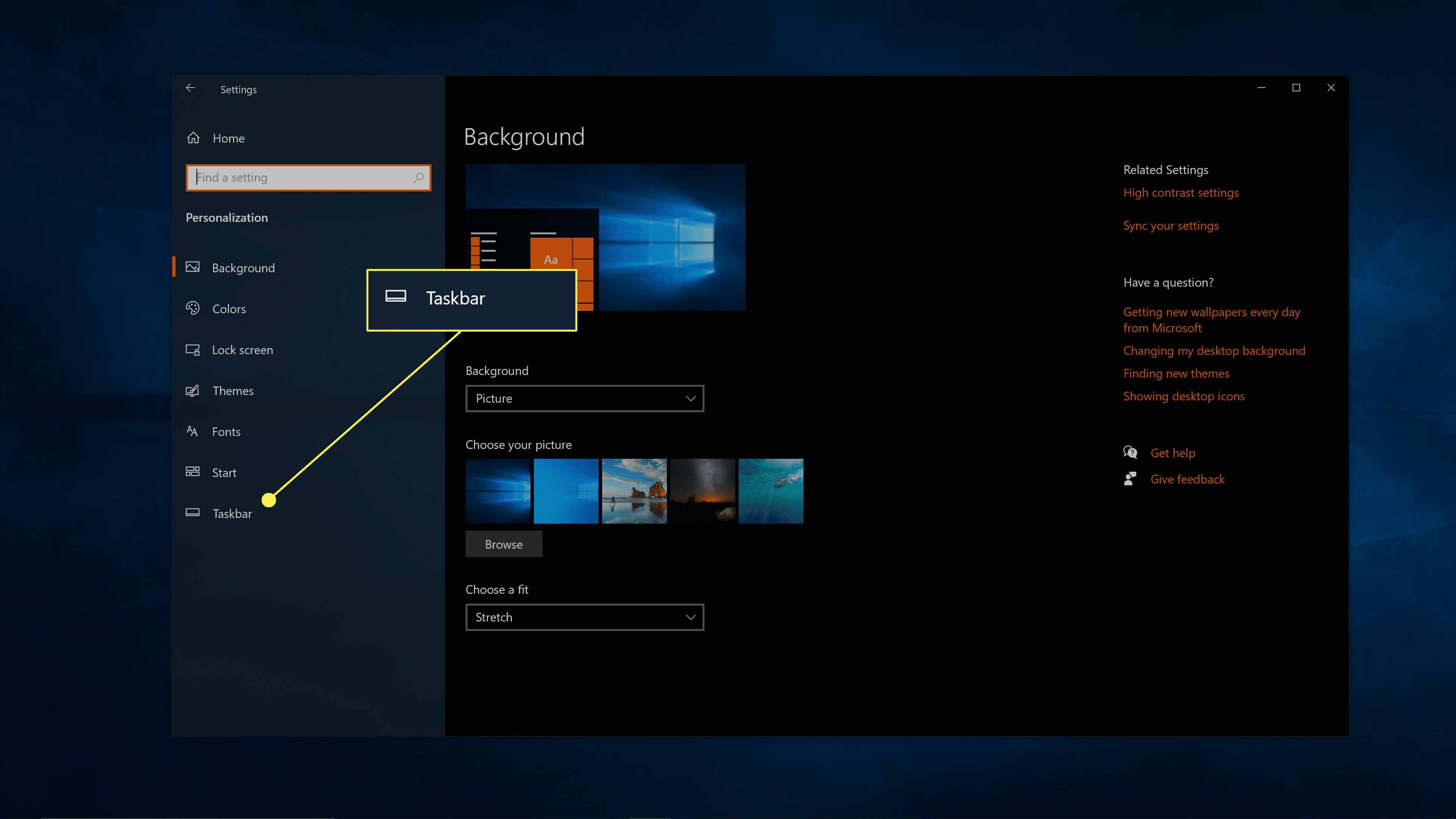 Hlavní panel zvýrazněný v nabídce přizpůsobení systému Windows 10.