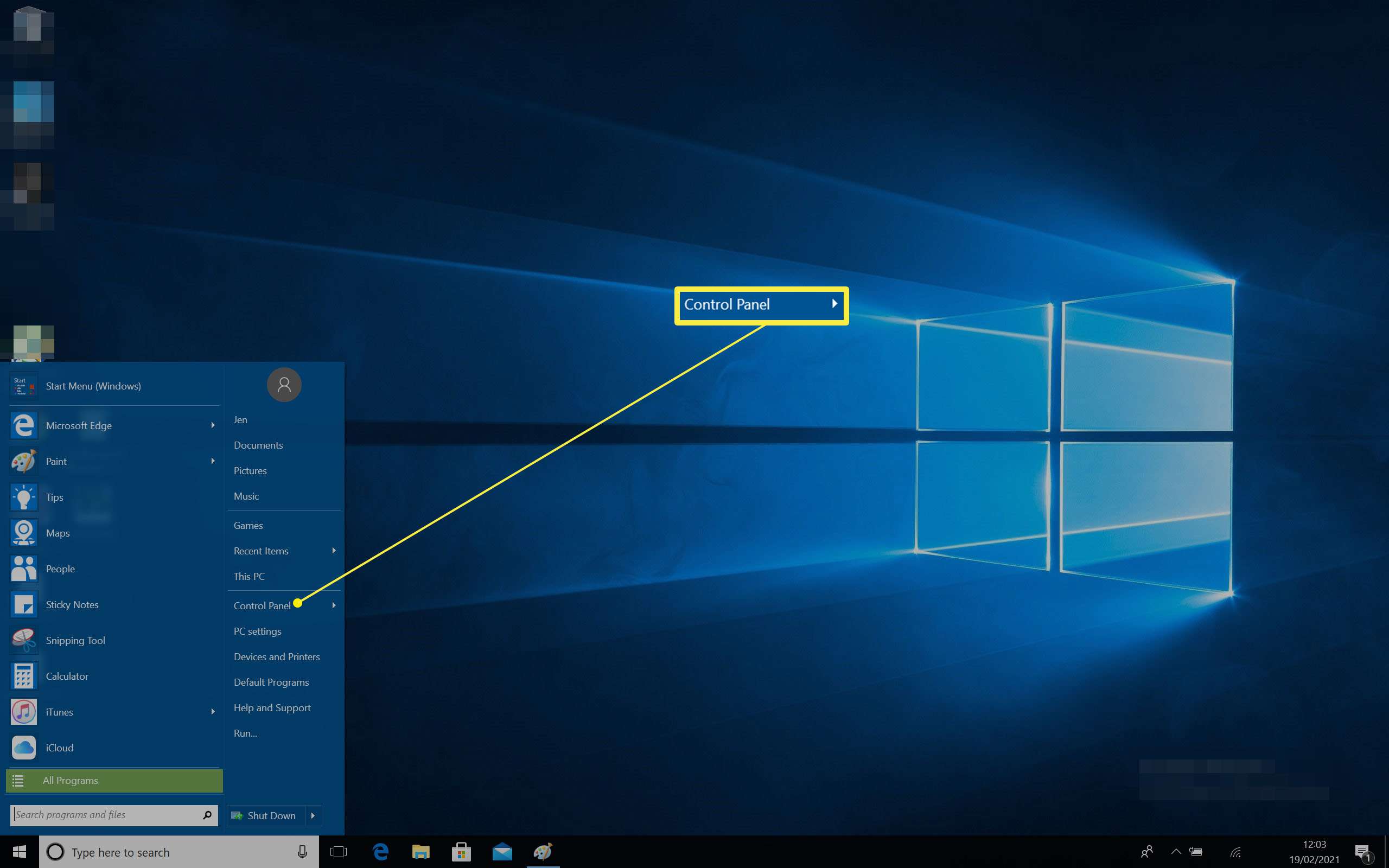 Plocha systému Windows 10 s otevřenou nabídkou Start a zvýrazněným ovládacím panelem 