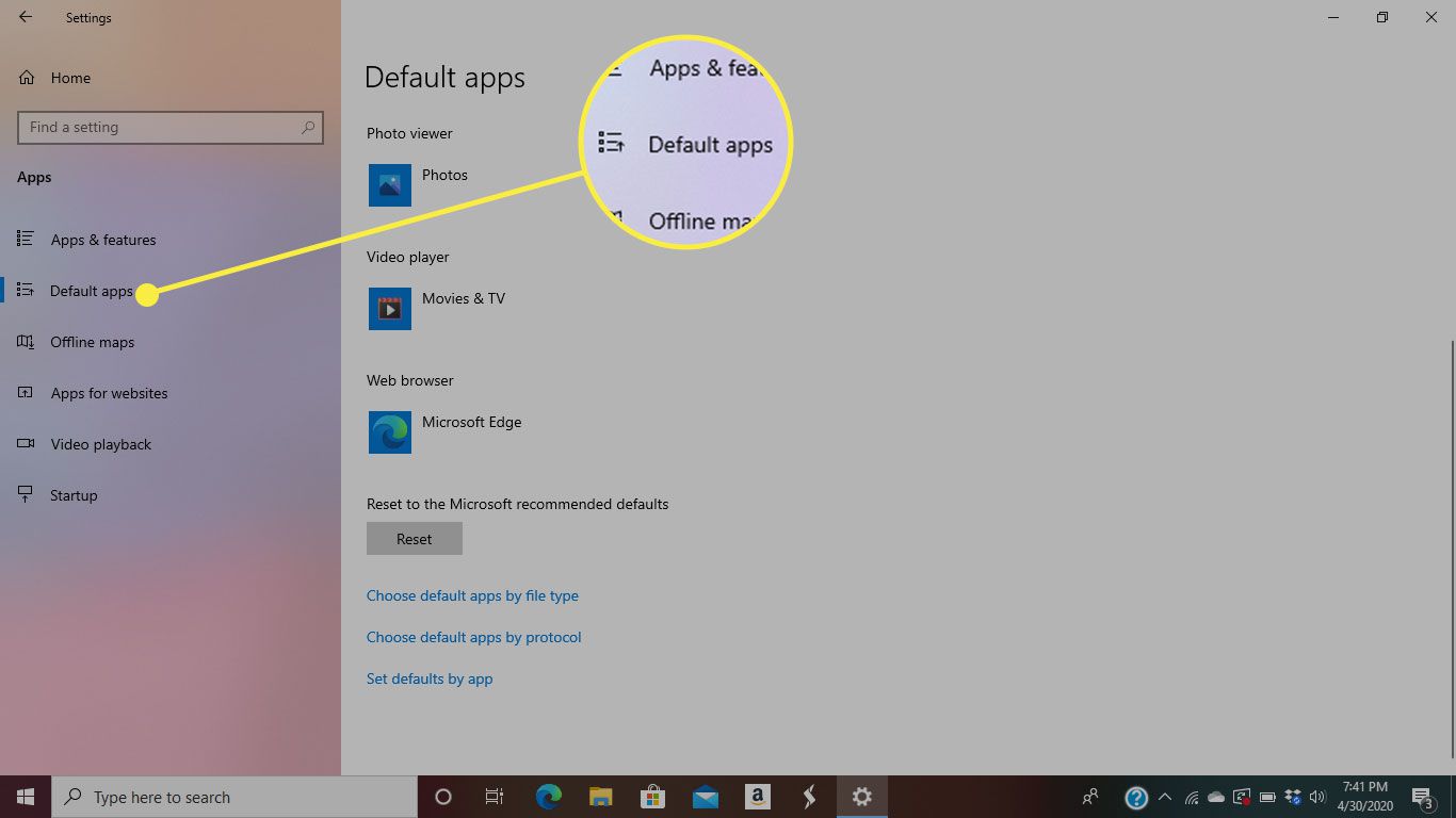 Obrazovka Aplikace ve Windows 10 se zvýrazněným nadpisem Výchozí aplikace