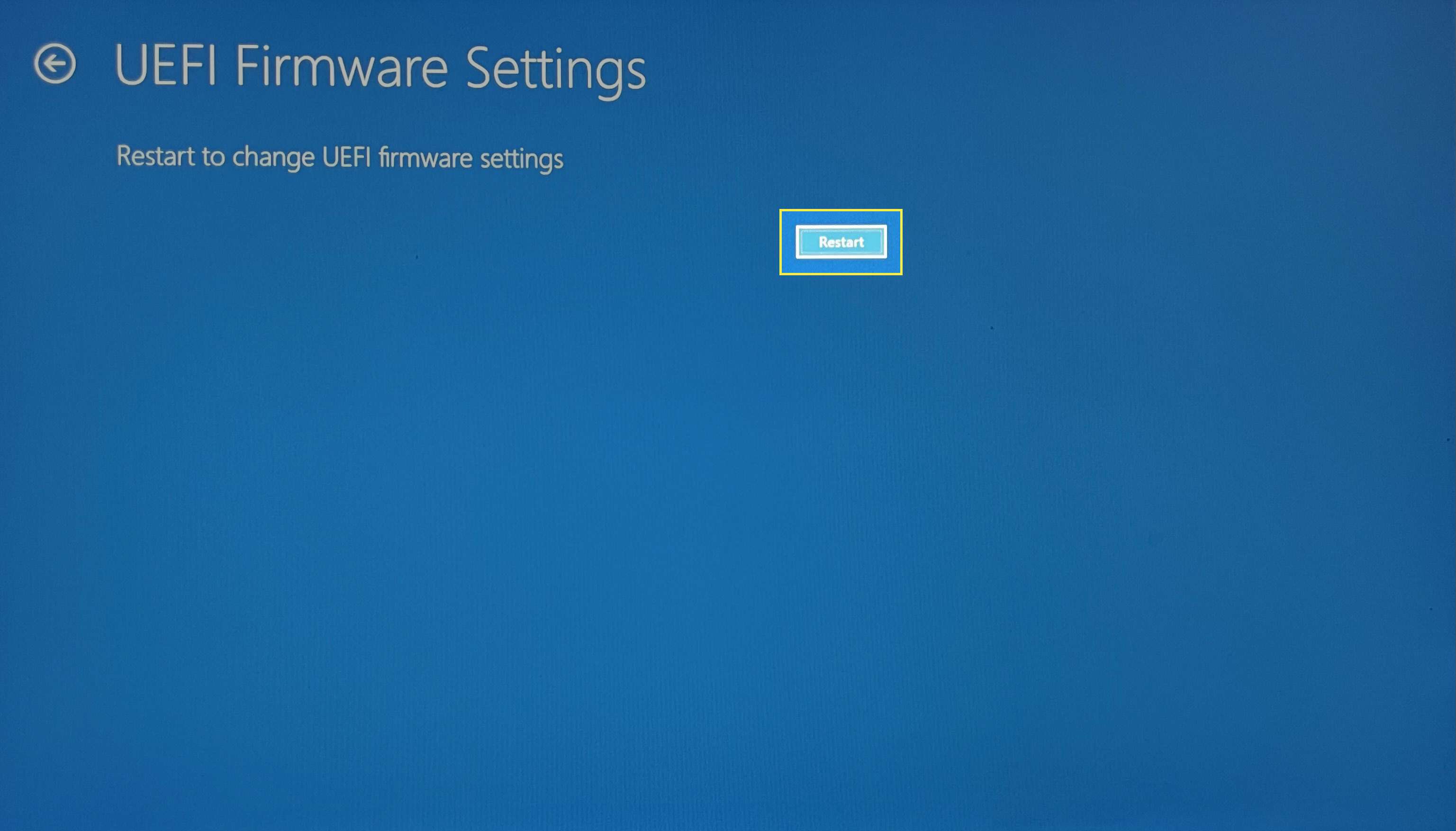 Nastavení restartování UEFI Firmware.