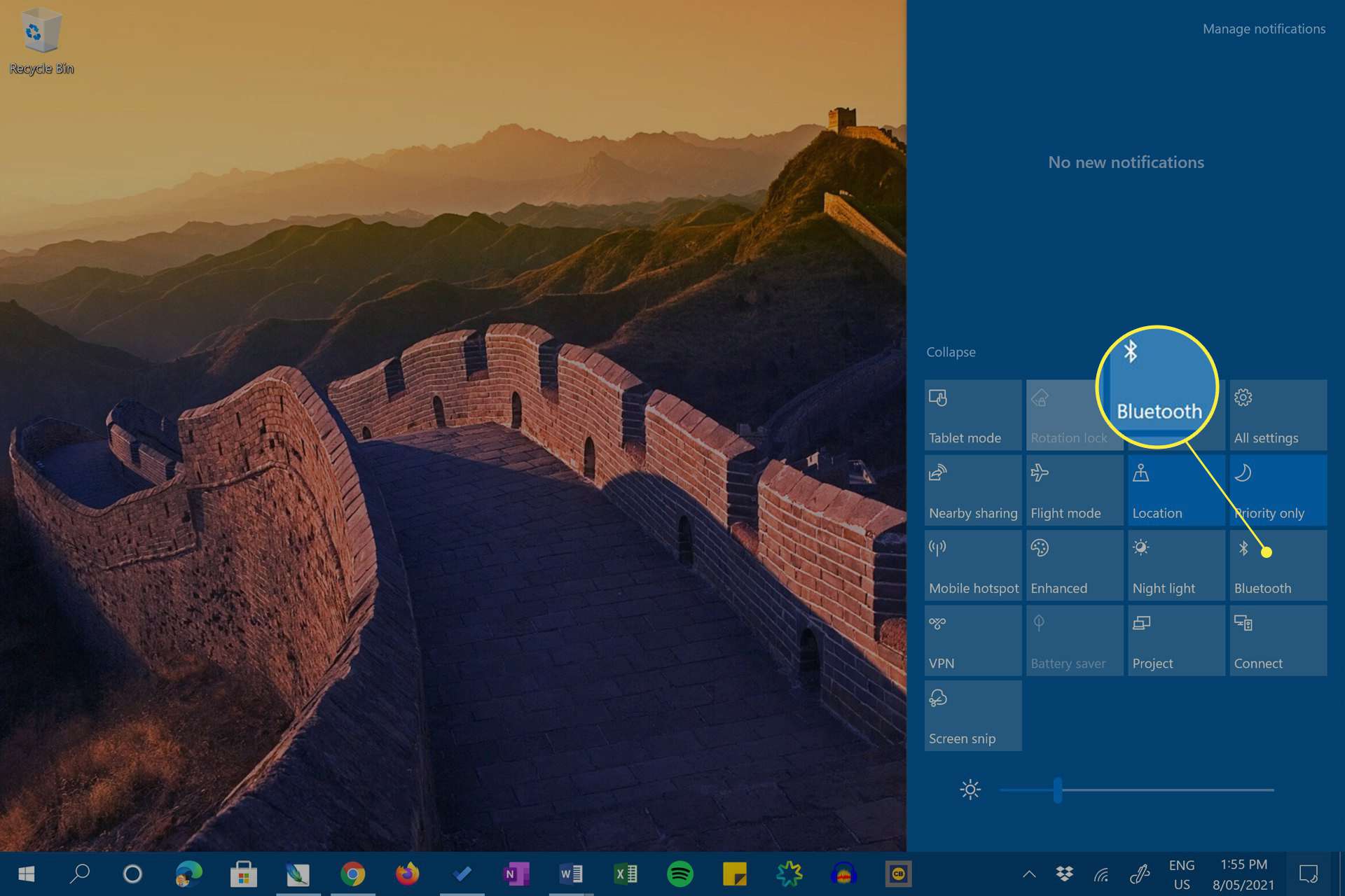 Centrum akcí Windows 10 se zvýrazněným Bluetooth