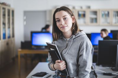 Student v počítačové učebně