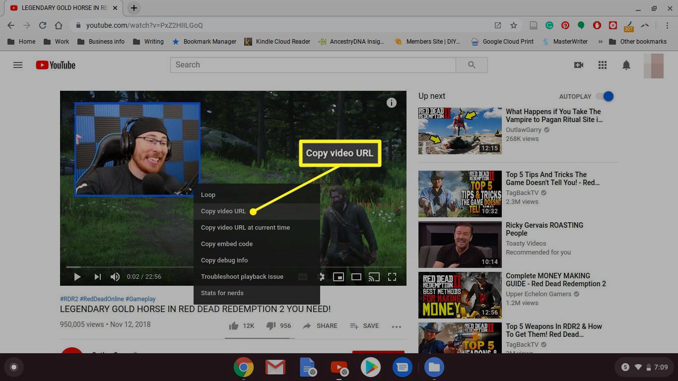 Chromebook s nabídkou kliknutí pravým tlačítkem a vybranou kopií URL videa