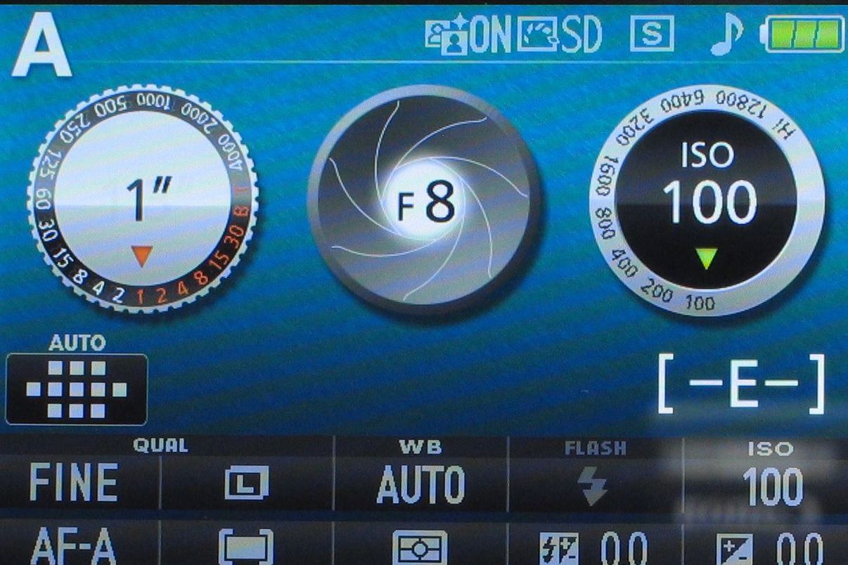 LCD fotoaparátu s podrobnými údaji o snímku