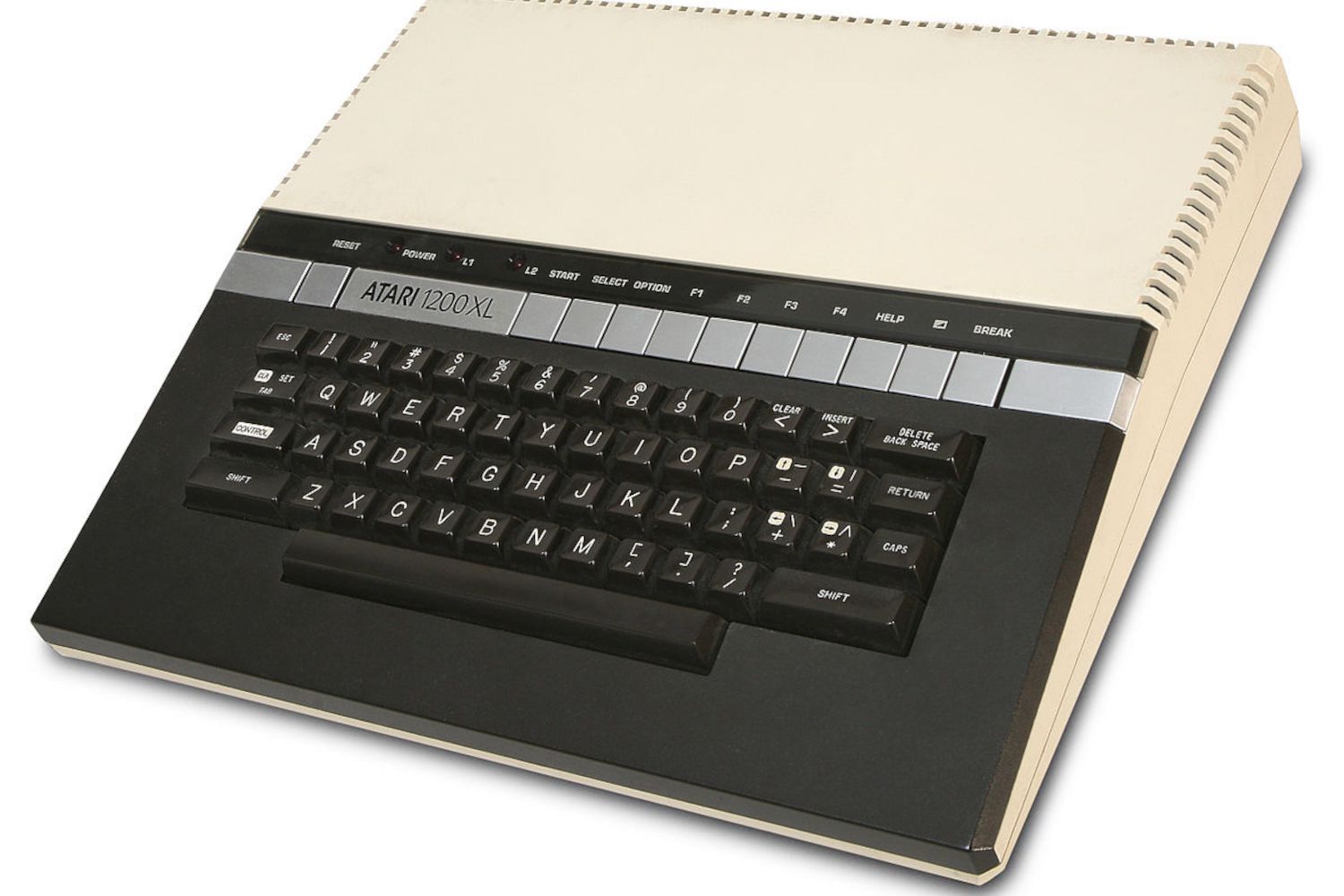 Domácí počítač Atari 1200XL při pohledu shora