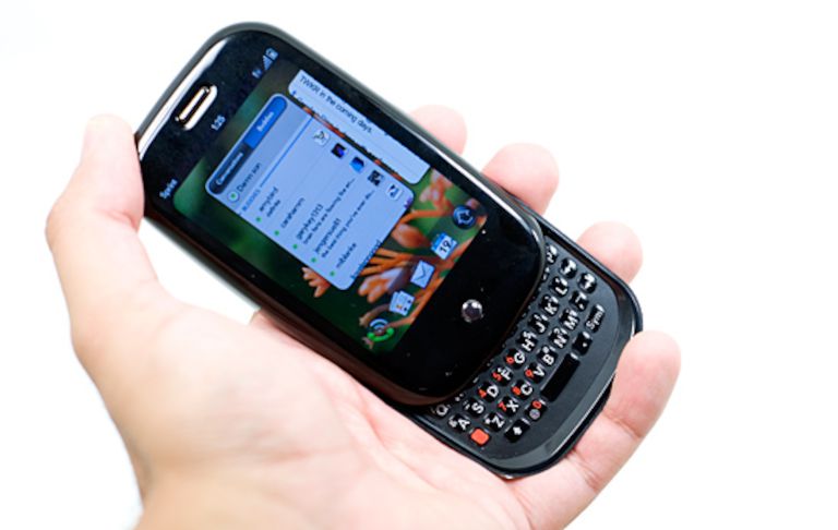 Smartphone Palm Pre zobrazený zepředu