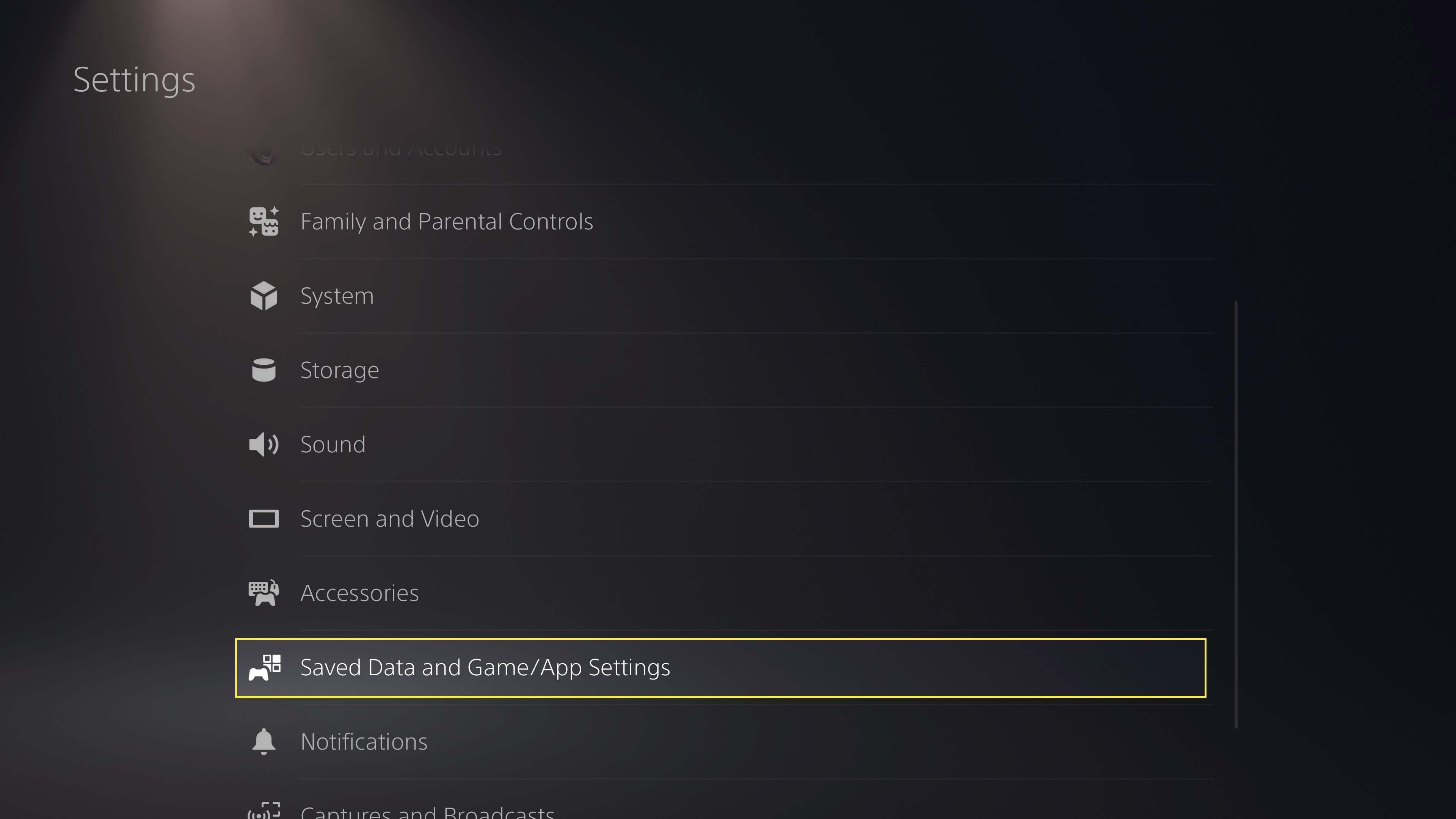 Výběr uložených dat a nastavení hry / aplikace na PS5.