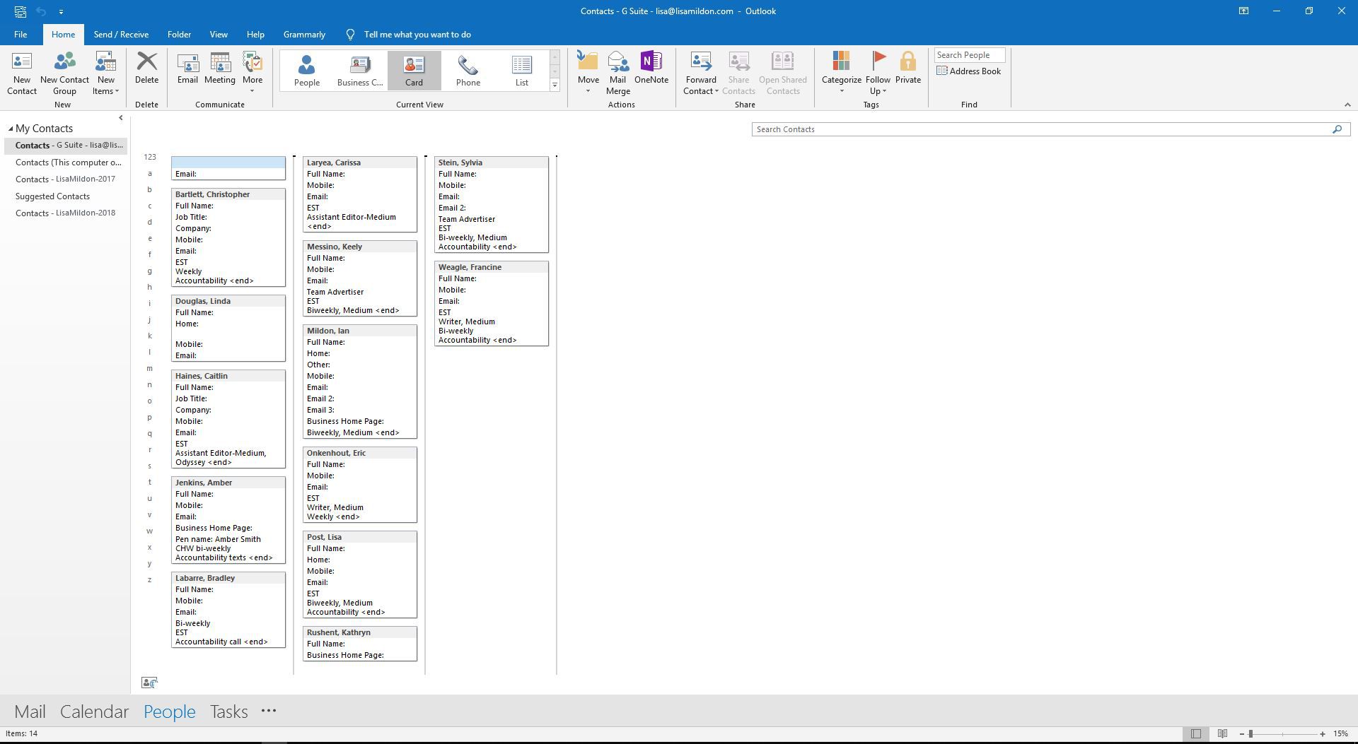 Lidé v Outlooku zobrazují zobrazování e-mailových adres ve formátu karty.