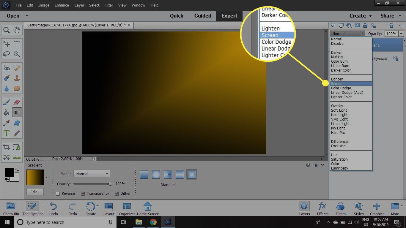 Snímek obrazovky aplikace Photoshop Elements se zvýrazněným režimem prolnutí obrazovky