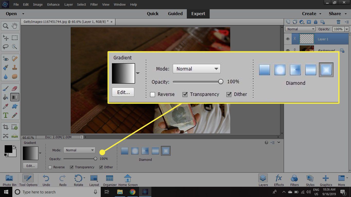 Snímek obrazovky aplikace Photoshop Elements se zvýrazněným polem Nastavení přechodu