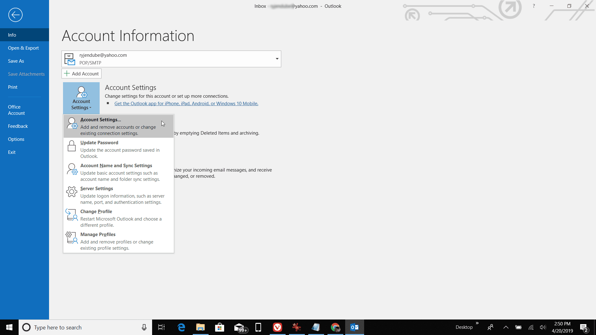 Screenshot z nabídky nastavení účtu v Outlooku