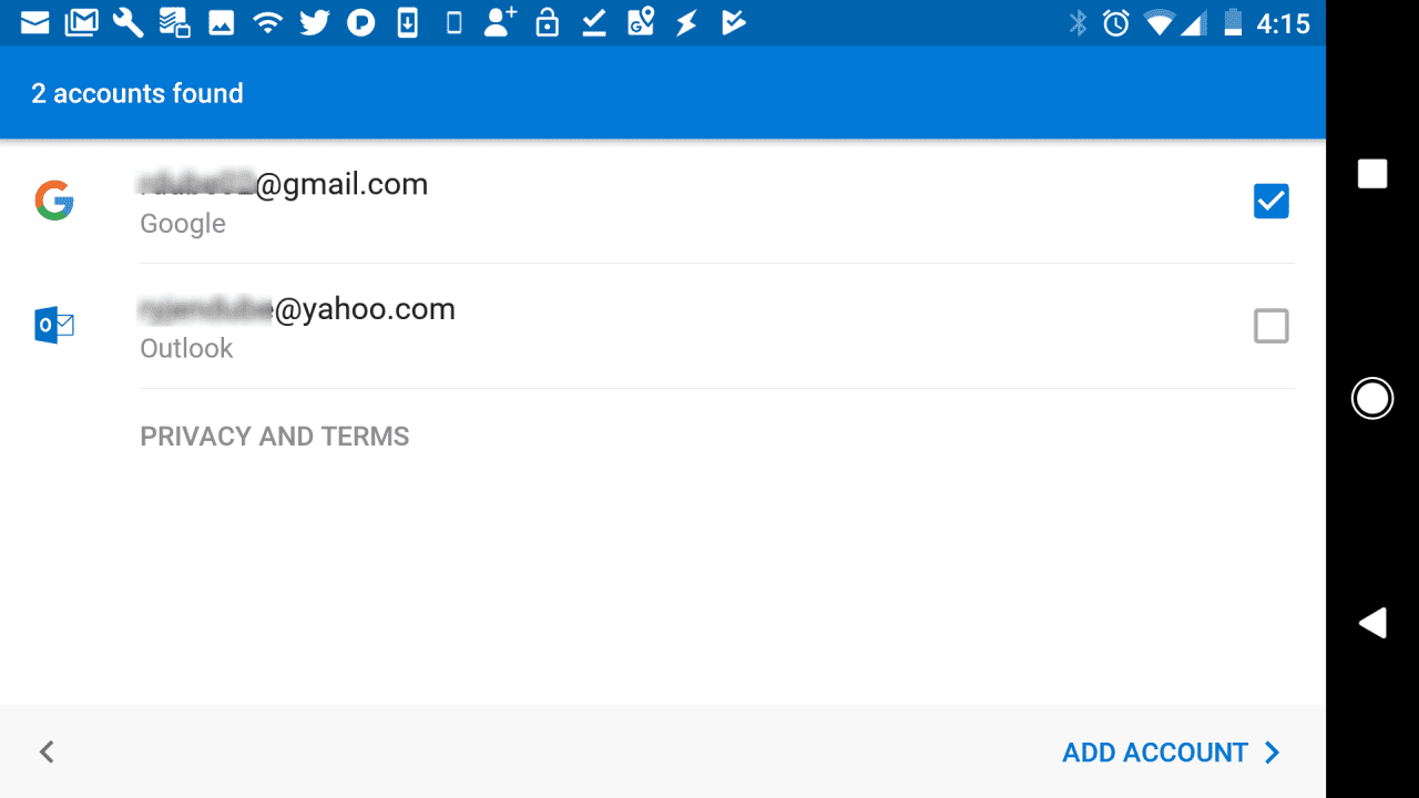 Screenshot obrazovky mobilních e-mailových účtů aplikace Outlook