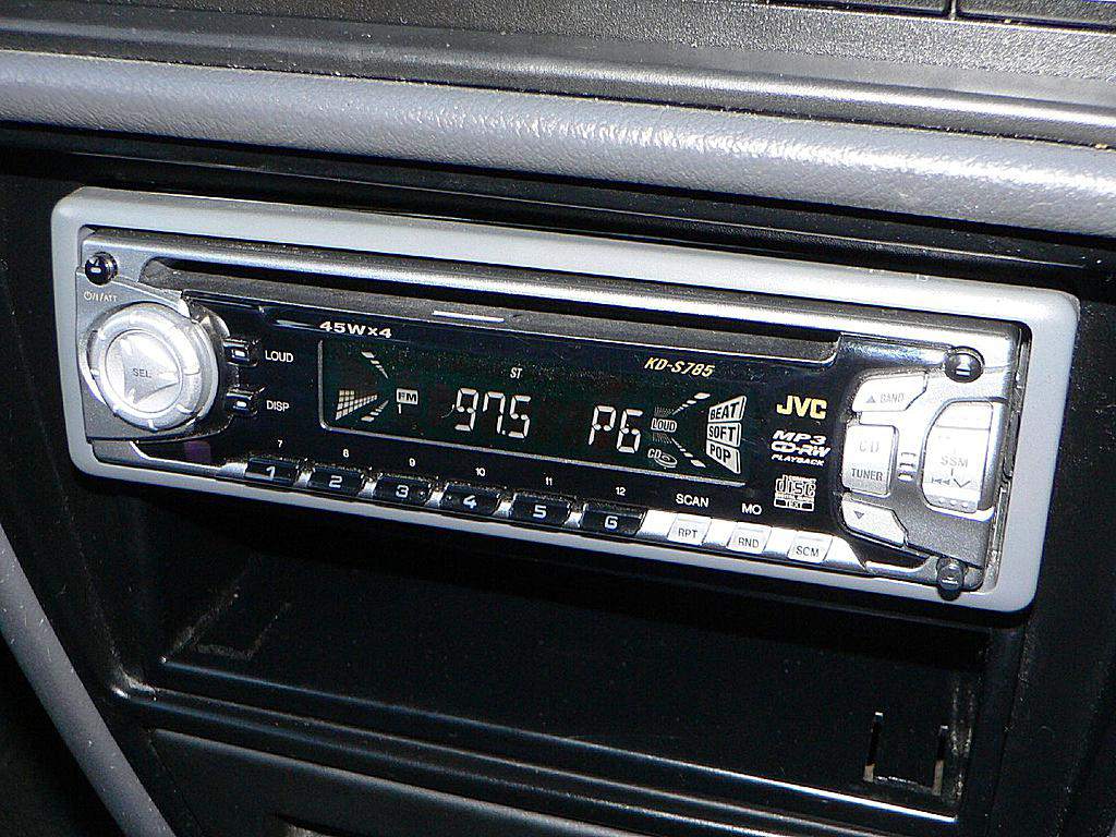 Rádio s CD přehrávačem