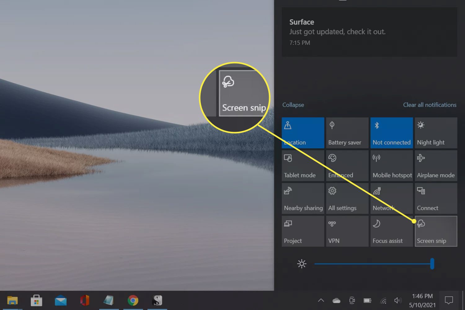 Centrum oznámení Windows 10 se zvýrazněnou dlaždicí Screen snip