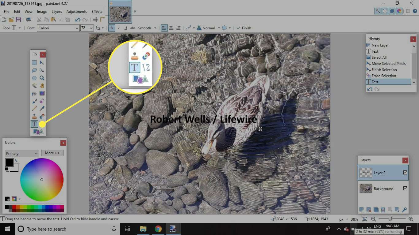 Snímek obrazovky Paint.NET se zvýrazněným textovým nástrojem