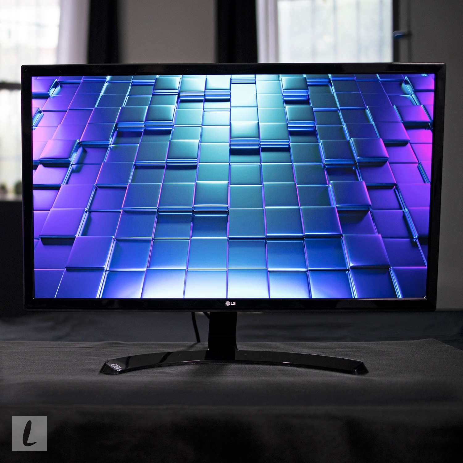 LG 27UD58-B 27-palcový 4K UHD IPS monitor