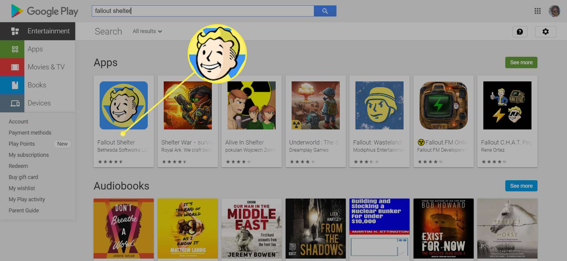 Uživatel počítače hledá v obchodě Google Play hru „Fallout Shelter“