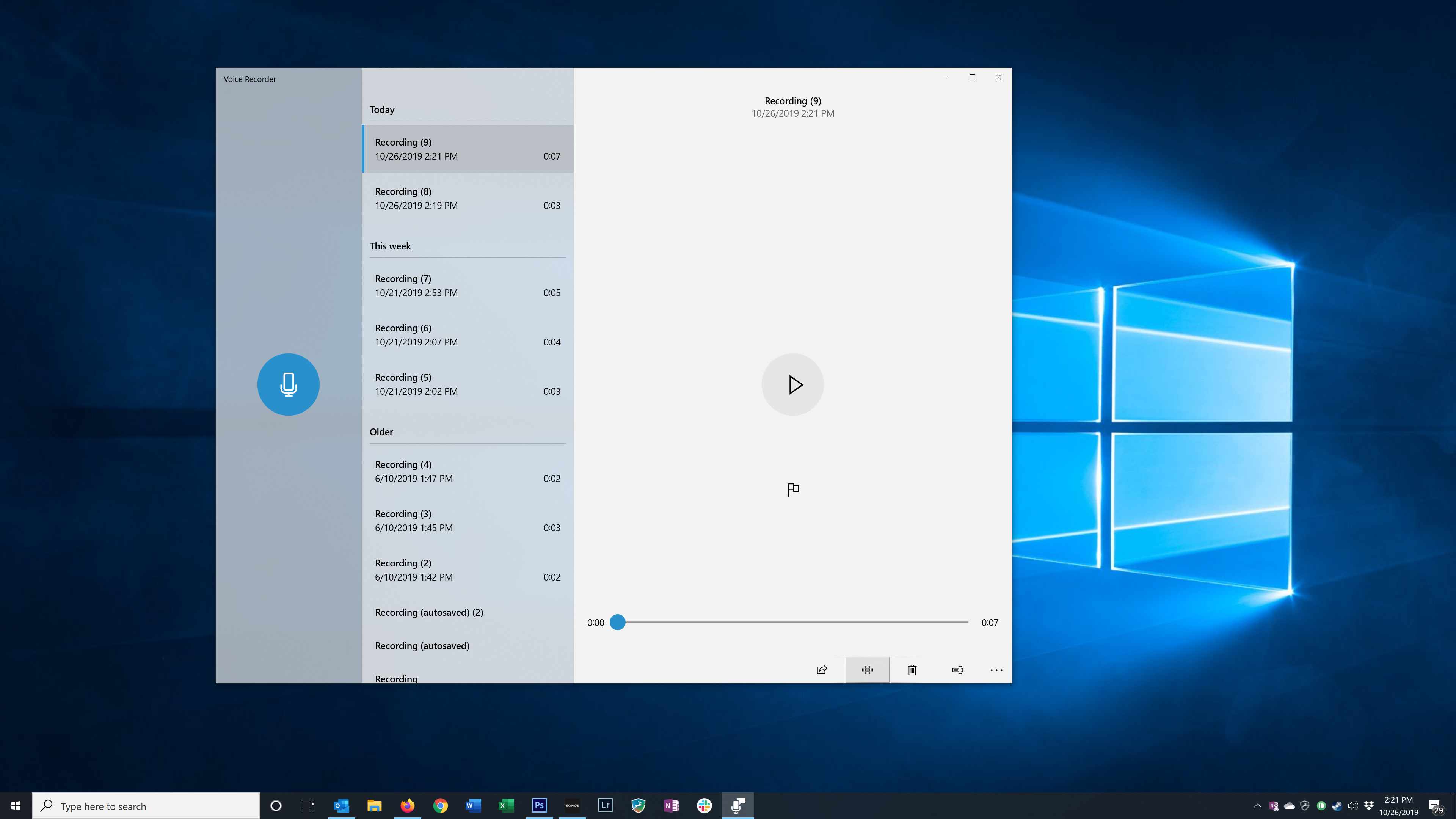 Výběr tlačítka Oříznout v aplikaci Windows Voice Recorder