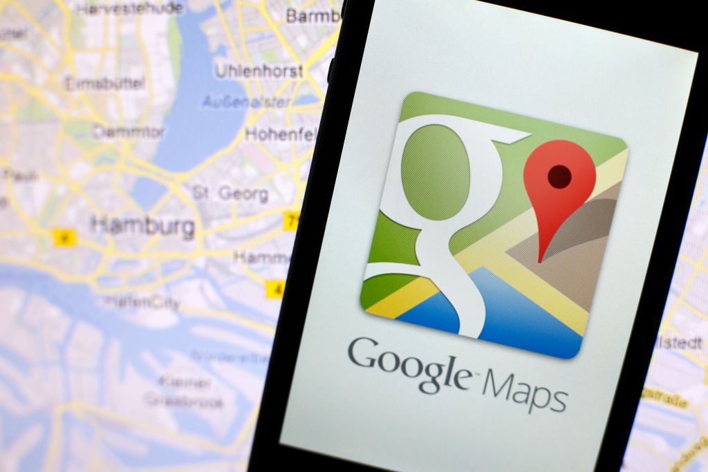 Aplikace Mapy Google na iPhone.