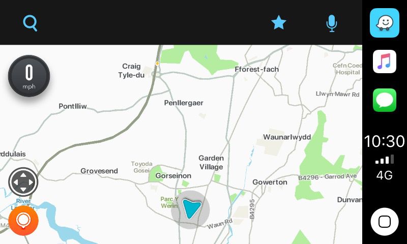 Aplikace Waze na Apple CarPlay zobrazující obrazovku s mapou