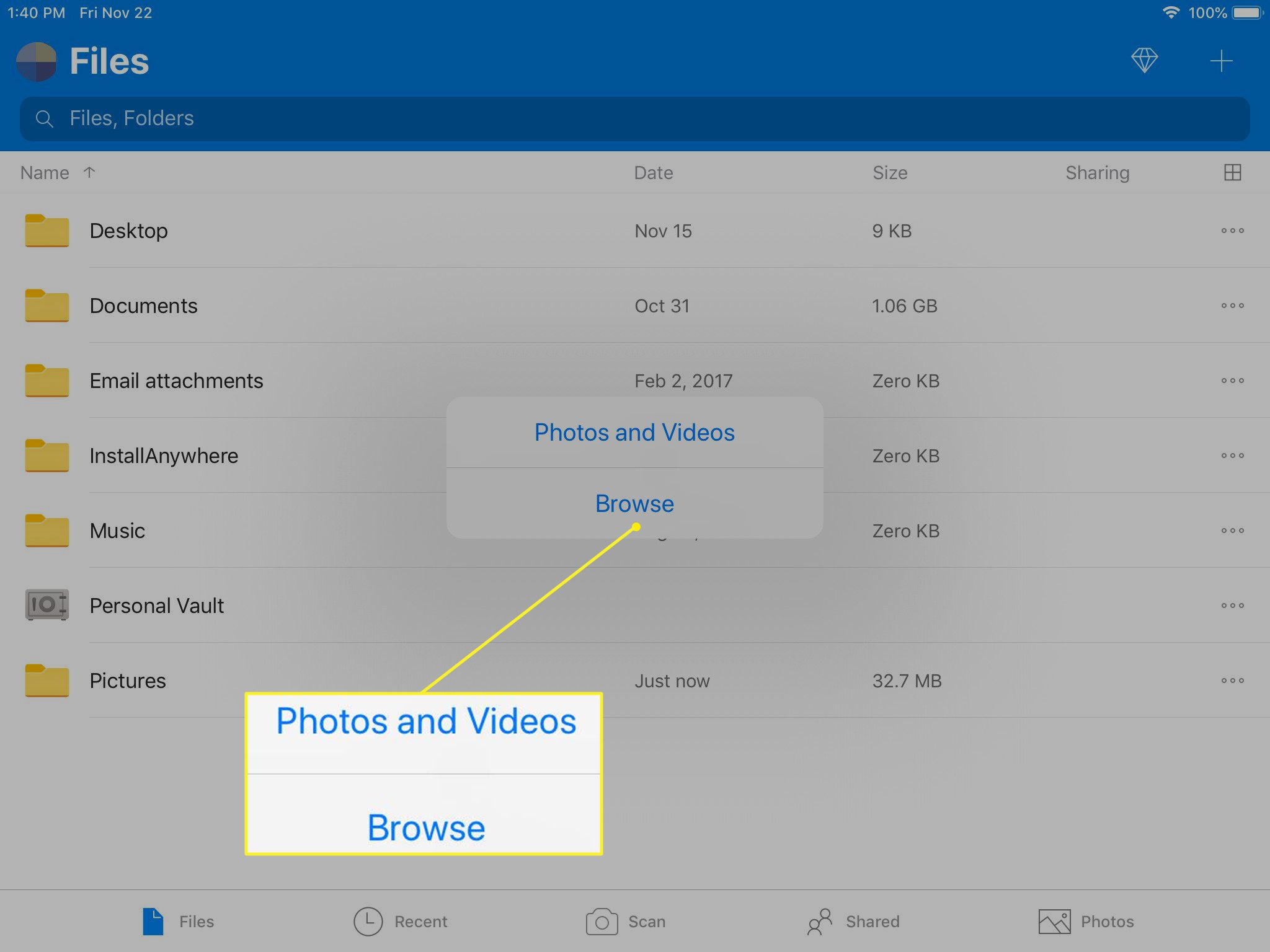 OneDrive pro iOS se zobrazenými možnostmi nahrávání